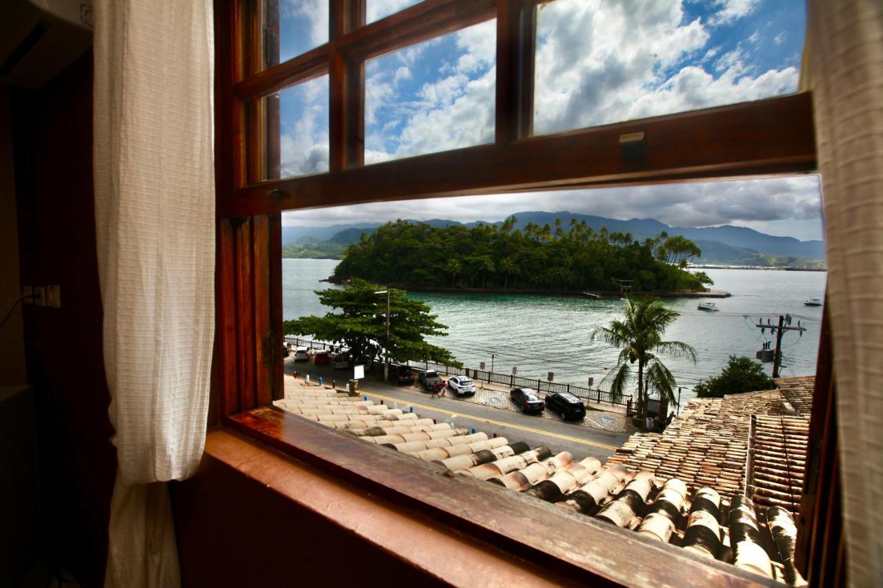 Colonial Hotel